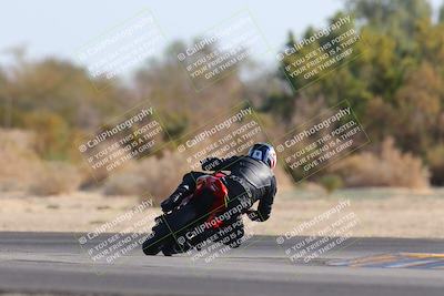 media/Dec-18-2022-SoCal Trackdays (Sun) [[8099a50955]]/Turn 7 Backside (1125am)/